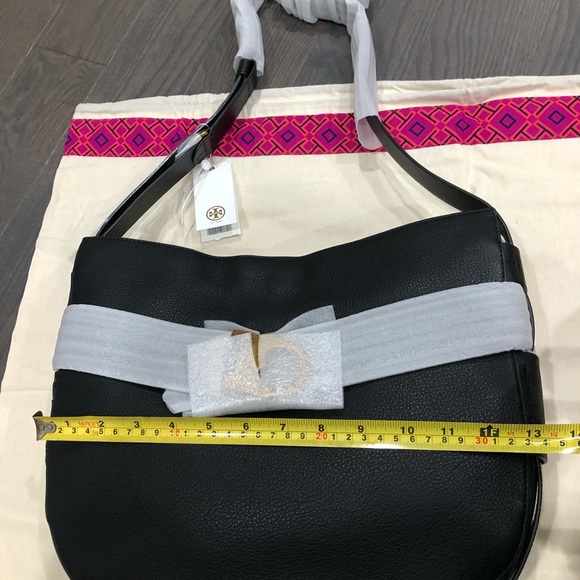 Tory Burch Gemini Link Shoulder Bag - Picture 6 of 7